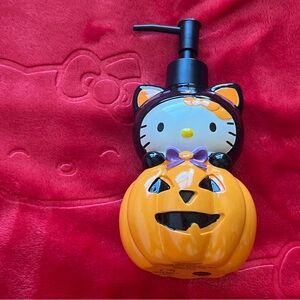 Hello Kitty Halloween Pumpkin Soap Dispenser - 2024 Black Cat Ver.